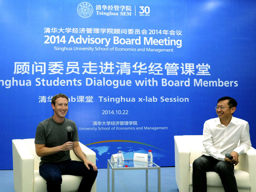 Gallery: Zuckerberg speaks Chinese, Beijing students cheer