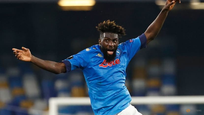 Football: AC Milan re-sign Chelsea's Bakayoko on loan Football: AC Milan re-sign Chelsea's Bakayoko on loan