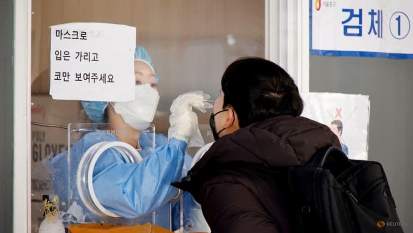 South Korea parents protest over student COVID-19 vaccine pass mandate South Korea parents protest over student COVID-19 vaccine pass mandate