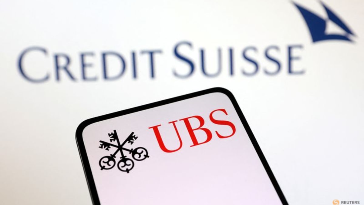 UBS setuju untuk membeli Credit Suisse dalam upaya yang didukung Swiss untuk menenangkan pasar