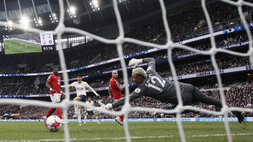Liverpool stunned by Bournemouth, Tottenham back on track Liverpool stunned by Bournemouth, Tottenham back on track