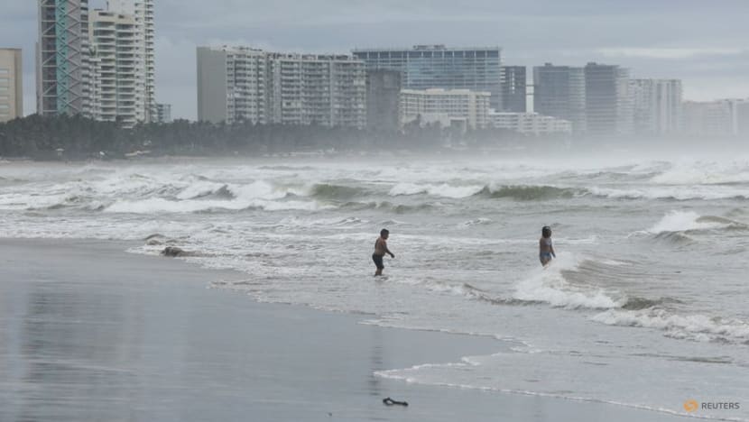 Hurricane Rick loses steam as it moves further inland Mexico