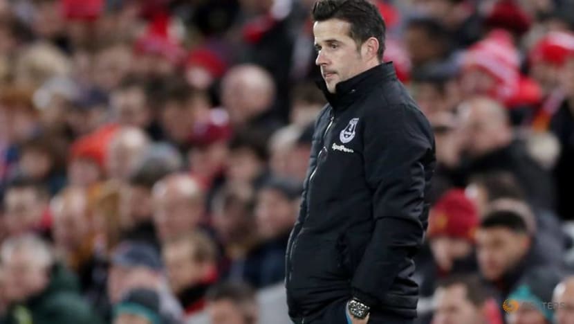 Soccer-Fulham name Silva as new head coach on three-year deal