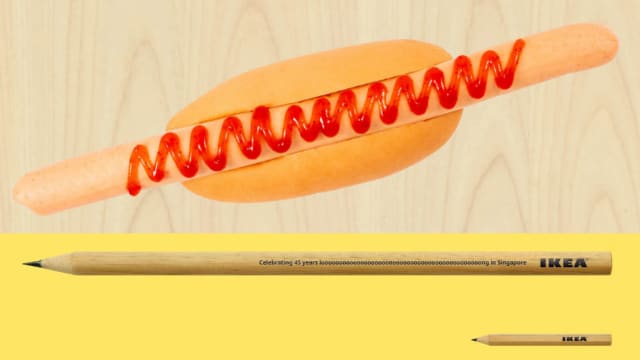 #sgdeals IKEA欢庆长长45周年　12寸热狗只要$1，随任何消费送超长铅笔！