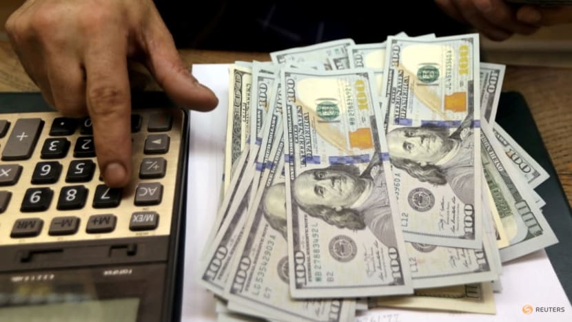 Dollar languishes near one-week low after consumer sentiment blow Dollar languishes near one-week low after consumer sentiment blow