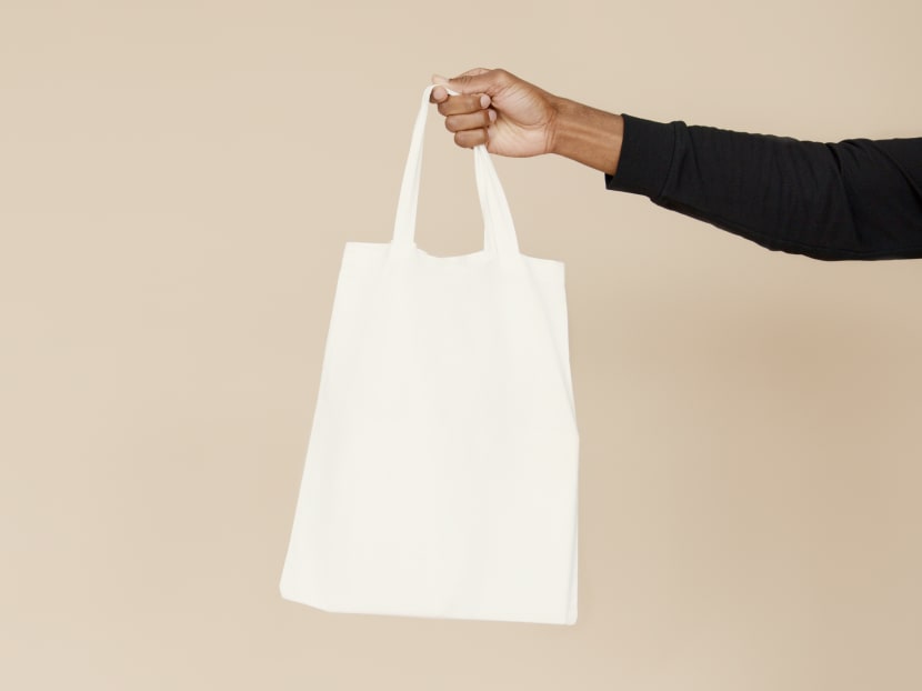 Commentary: A tote bag sounds like the eco-friendly option – but it isn’t always Commentary: A tote bag sounds like the eco-friendly option – but it isn’t always