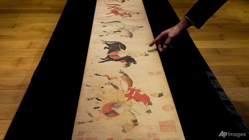 700-year-old Chinese scroll sells for US$41.8 million in Hong Kong 700-year-old Chinese scroll sells for US$41.8 million in Hong Kong