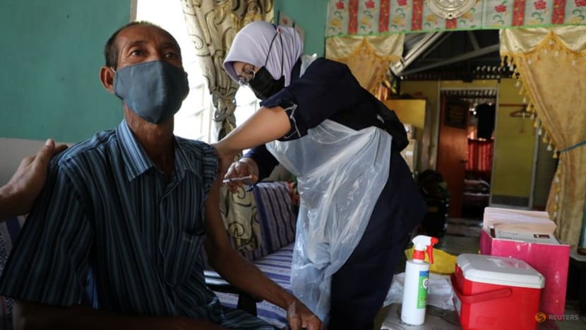 Booster COVID-19 shot not compulsory, but highly recommended for certain groups: Malaysia health minister Booster COVID-19 shot not compulsory, but highly recommended for certain groups: Malaysia health minister
