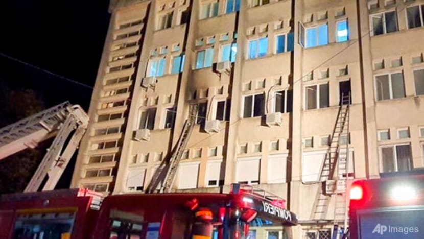 Fire in Romanian hospital's COVID-19 intensive care unit kills 10 Fire in Romanian hospital's COVID-19 intensive care unit kills 10