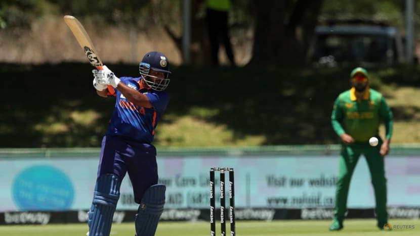 India coach Dravid backs Pant despite poor South Africa series India coach Dravid backs Pant despite poor South Africa series