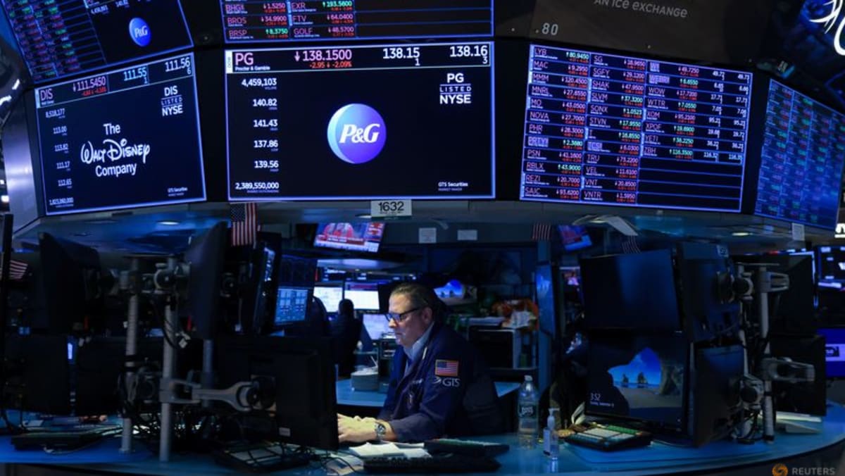 Stocks tumble, dollar rallies as soaring US inflation implies an ...