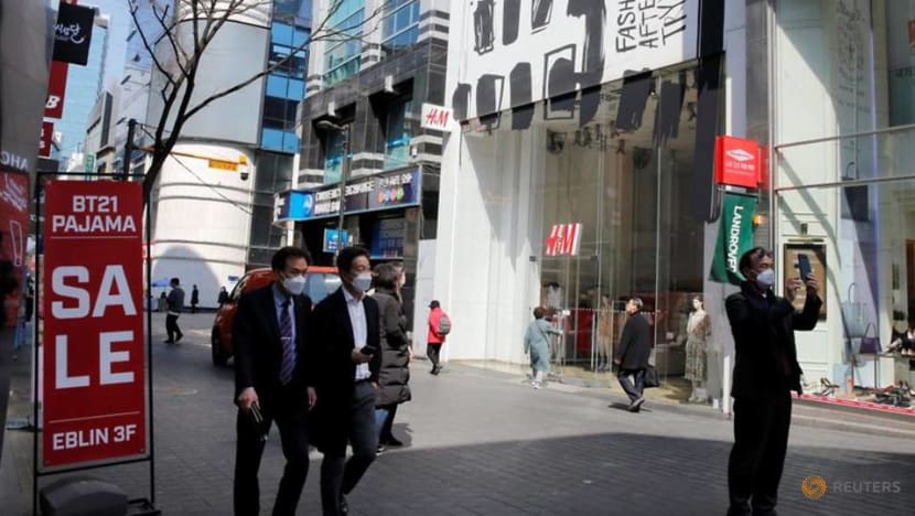 South Korea pleads with residents to stay in isolation as coronavirus cases spread South Korea pleads with residents to stay in isolation as coronavirus cases spread