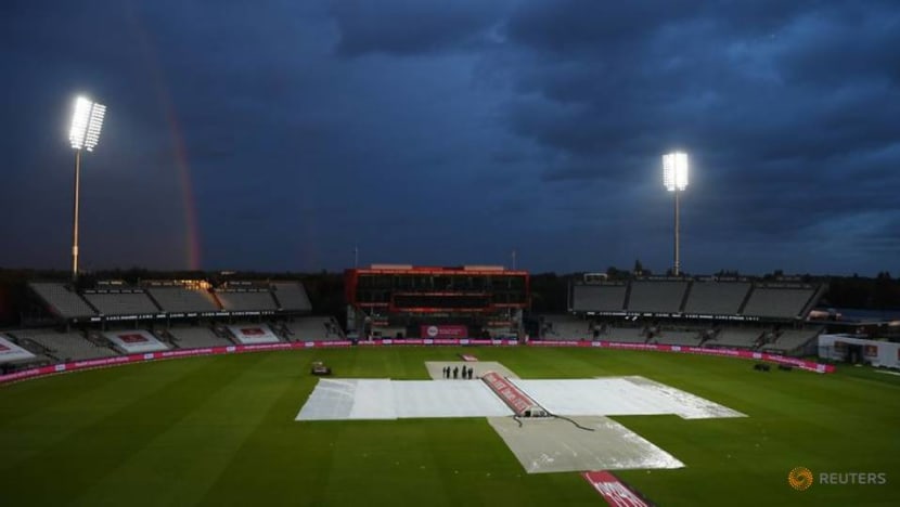 Banton shines for England before rain ends T20 v Pakistan Banton shines for England before rain ends T20 v Pakistan