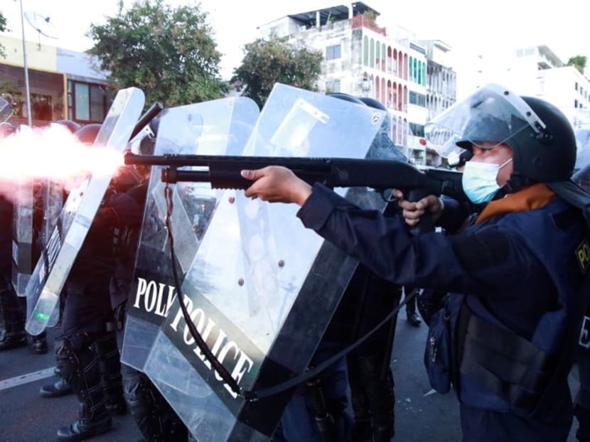 Clashes in Bangkok as pressure builds on Thai PM Prayut over COVID-19 crisis Clashes in Bangkok as pressure builds on Thai PM Prayut over COVID-19 crisis