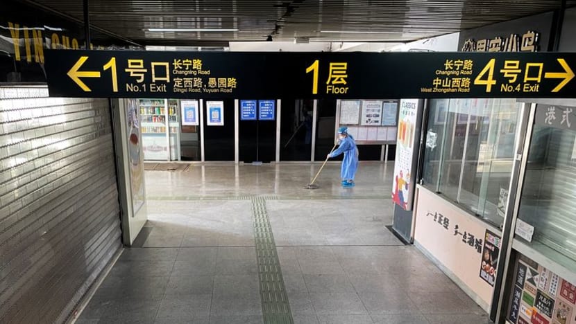 Shanghai reopens some public transport, still on high COVID-19 alert Shanghai reopens some public transport, still on high COVID-19 alert