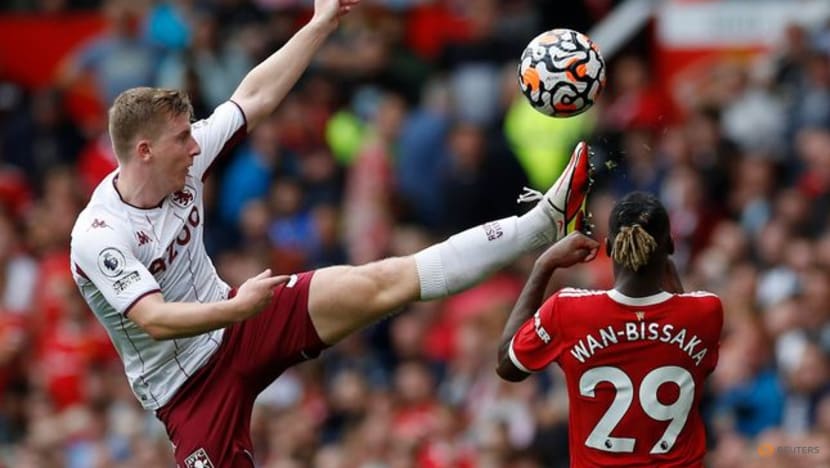 Football: Fernandes misses last-gasp penalty as Villa stun Man United Football: Fernandes misses last-gasp penalty as Villa stun Man United