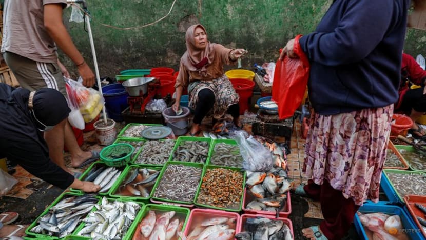 Indonesia November inflation cools further but stays above target Indonesia November inflation cools further but stays above target