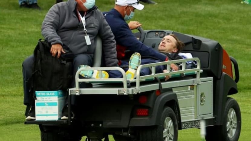 Bintang filem 'Harry Potter' Tom Felton dibawa ke hospital di tengah acara golf Bintang filem 'Harry Potter' Tom Felton dibawa ke hospital di tengah acara golf