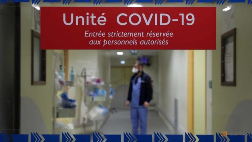 French COVID-19 ICU figures at a more than 14-week high