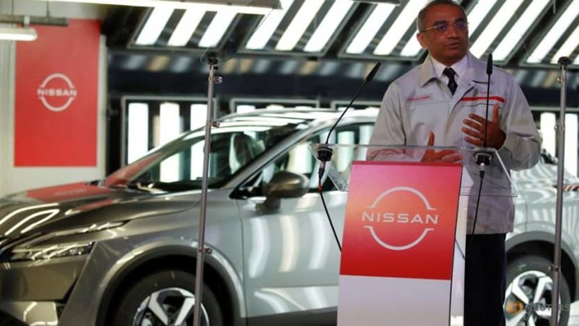 Nissan bets big on UK with EV battery plant and new crossover Nissan bets big on UK with EV battery plant and new crossover