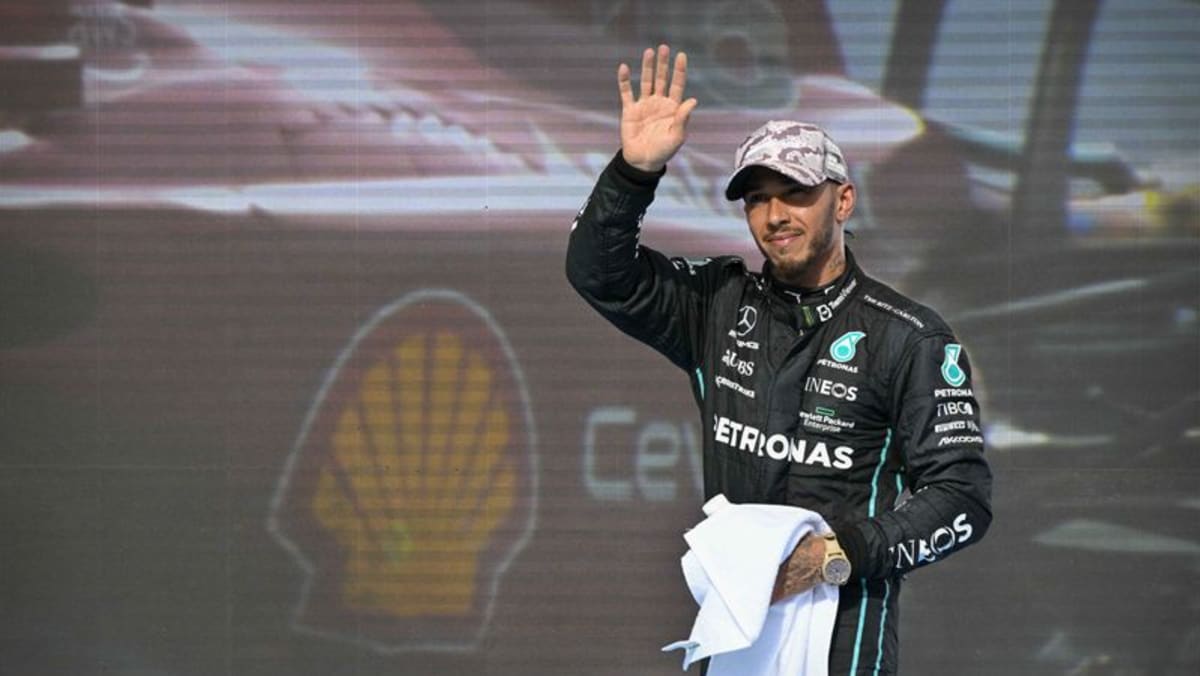 Hamilton yang berenergi balap motor mengatakan dia akan mengembalikan Mercedes ke puncak