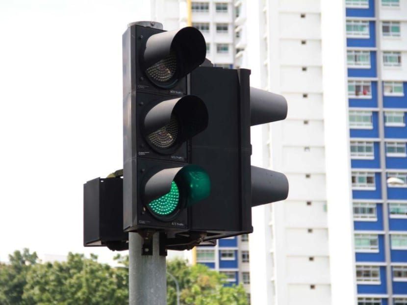 To date, there are red-amber-green signals in more than 600 junctions. LTA targets to introduce the signals at 1,200 junctions by 2024. To date, there are red-amber-green signals in more than 600 junctions. LTA targets to introduce the signals at 1,200 junctions by 2024.