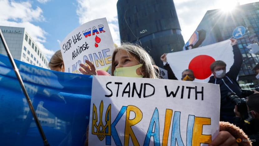 Japan unveils new sanctions on Russians, bans refinery equipment exports Japan unveils new sanctions on Russians, bans refinery equipment exports