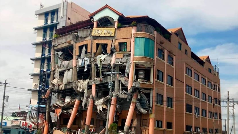 At least 5 dead, hotel collapses after strong quake hits southern Philippines At least 5 dead, hotel collapses after strong quake hits southern Philippines