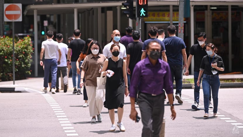 Singapore's population increases 3.4% after two years of decline Singapore's population increases 3.4% after two years of decline
