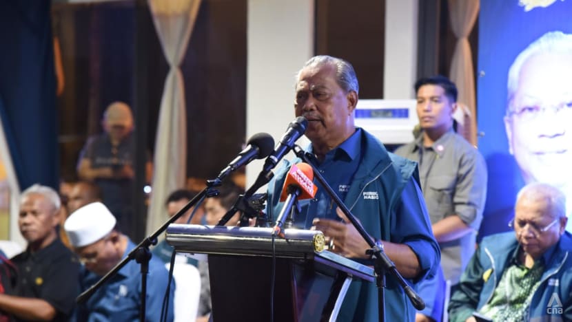 Muhyiddin questions Malaysia PM Anwar’s decision to sign maritime border agreement with Indonesia Muhyiddin questions Malaysia PM Anwar’s decision to sign maritime border agreement with Indonesia