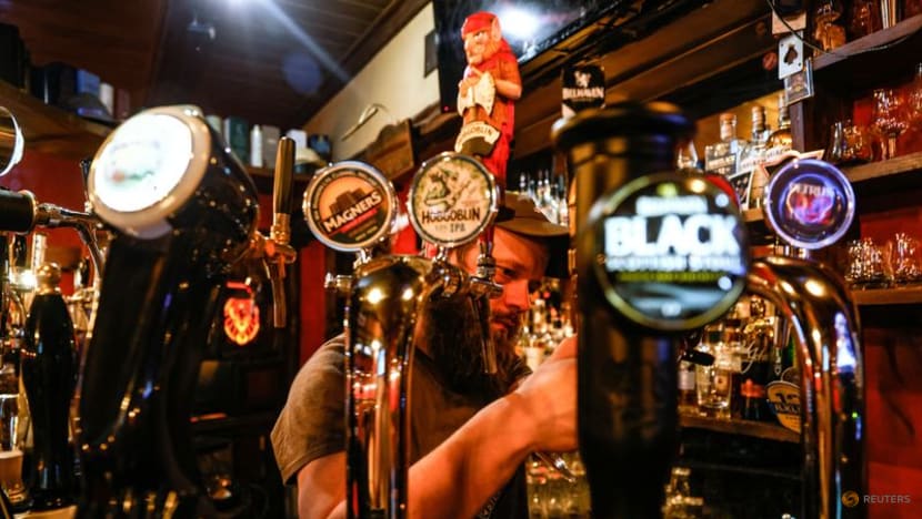 Little cheer for Russian beer lovers as sanctions bite Little cheer for Russian beer lovers as sanctions bite