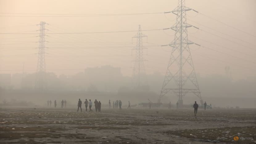 India shuts coal-fired power plants, schools in Delhi as smog worsens India shuts coal-fired power plants, schools in Delhi as smog worsens