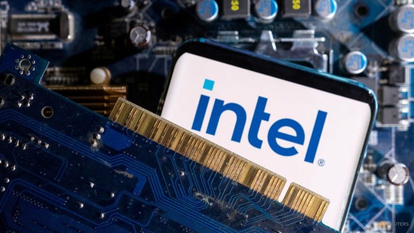 Intel ends its bitcoin mining chip series Intel ends its bitcoin mining chip series