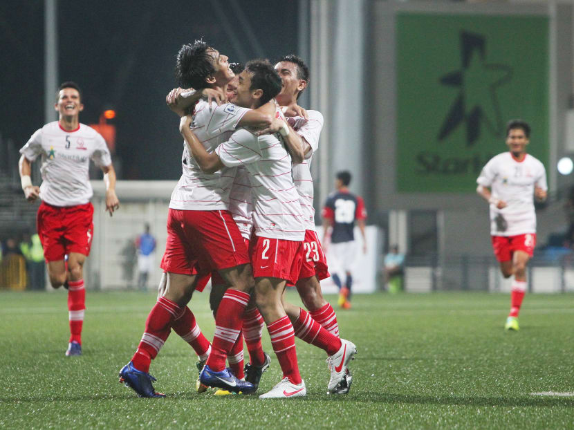 The LionsXII players have been assured they will secure a playing contract at the same salary for the 2016 season. TODAY file photo