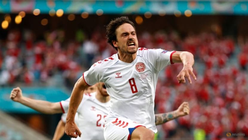 Football:Sevilla sign Denmark midfielder Delaney from Dortmund Football:Sevilla sign Denmark midfielder Delaney from Dortmund