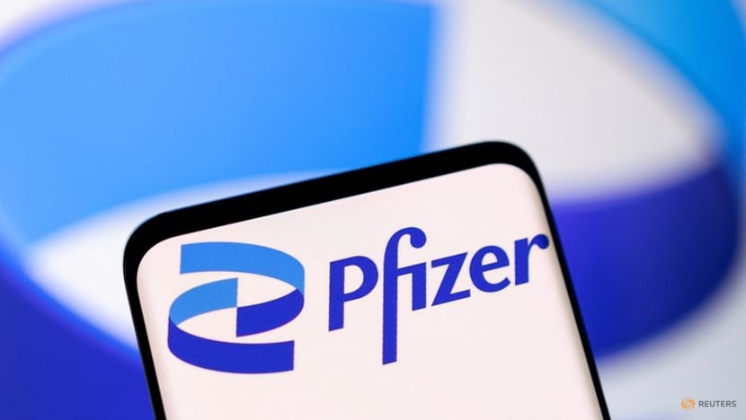 Pfizer keeps COVID-19 sales forecast unchanged as pandemic curbs ease