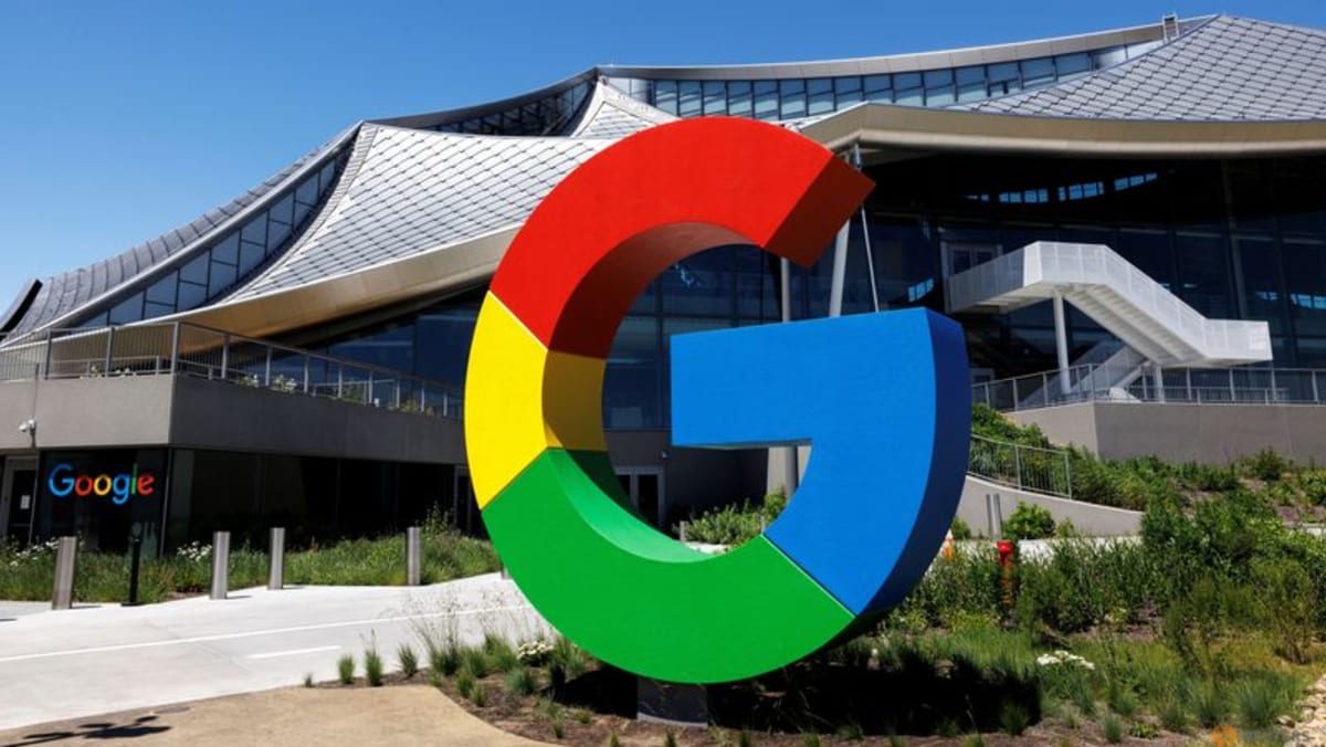 Induk Google, Alphabet, mengumumkan pembelian kembali saham, yang merupakan pukulan telak bagi penjualan iklan
