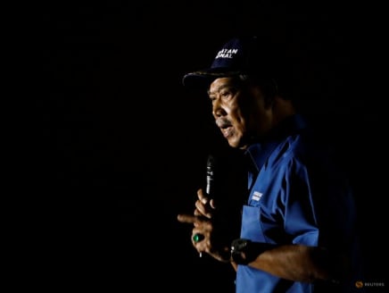 Malaysia's former Prime Minister and the leader of Perikatan Nasional Muhyiddin Yassin delivers his speech during the party's campaign for the general election at Ulu Klang, Selangor on Nov 14, 2022.