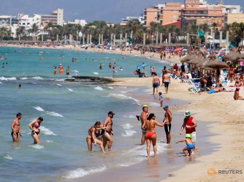 Locked-down Spaniards seethe with envy as Germans flock to Mallorca Locked-down Spaniards seethe with envy as Germans flock to Mallorca