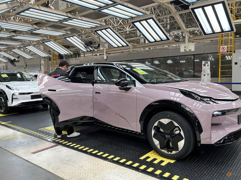 Chinas Zeekr Launches Electric Suv Targets Europe Today