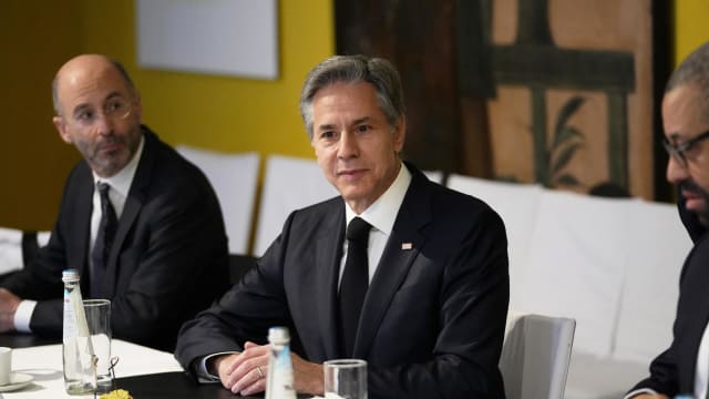 美国警告中国 不要向俄提供致命性军事援助