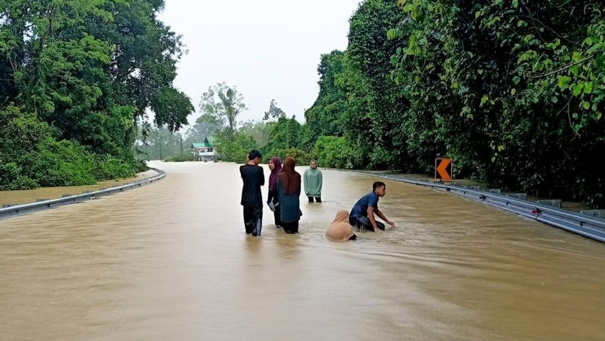 马来西亚约有12000人因洪水而流离失所-CNA