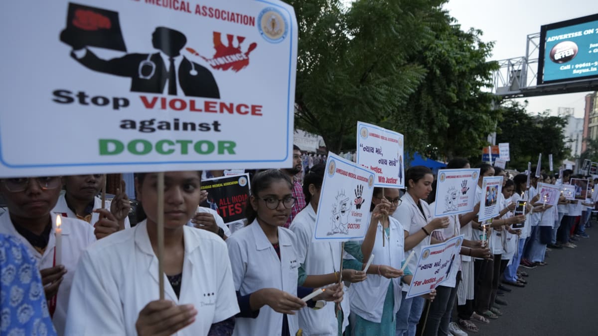 India doctors end one strike over colleague’s rape and murder India doctors end one strike over colleague’s rape and murder