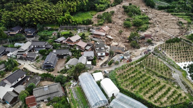 日本九州土崩及河水泛滥死亡人数增至七 另两人失踪