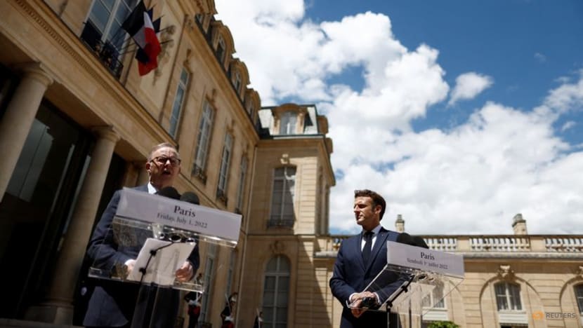 After submarine row, Macron tells Australian PM he wants to focus on future After submarine row, Macron tells Australian PM he wants to focus on future