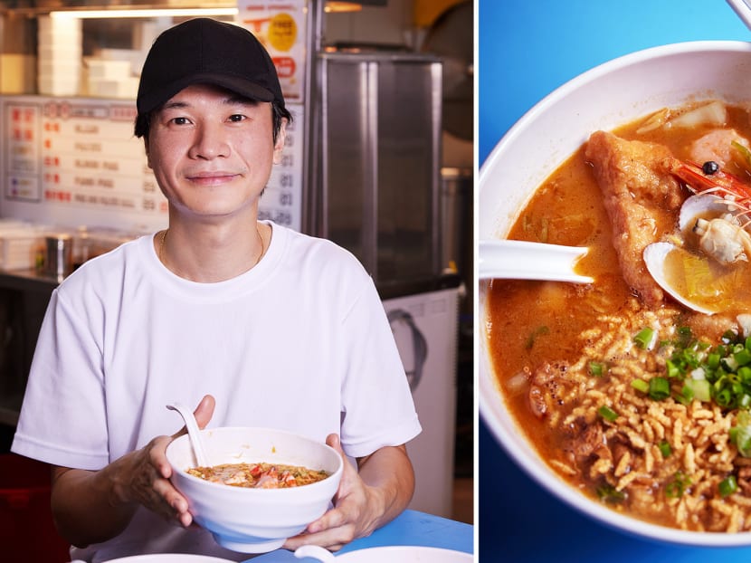 Seafood Paradise Chef Opens Hawker Stall Serving Pao Fan With Soup That Tastes Like Prawn Mee