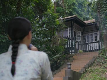 Singapore celebrity ghost stories: A long-haired white figure, a haunted restroom and an undead admirer