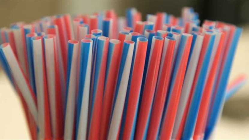 More than 270 F&B outlets to stop providing plastic straws by Jul 1 More than 270 F&B outlets to stop providing plastic straws by Jul 1