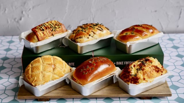海南宝设独立面包店　招牌面包糕点升级了！