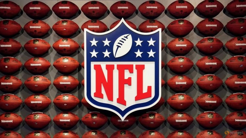 NFL League wants COVID-19 vaccine mandate, as players' vaccination rate hits 93% NFL League wants COVID-19 vaccine mandate, as players' vaccination rate hits 93%